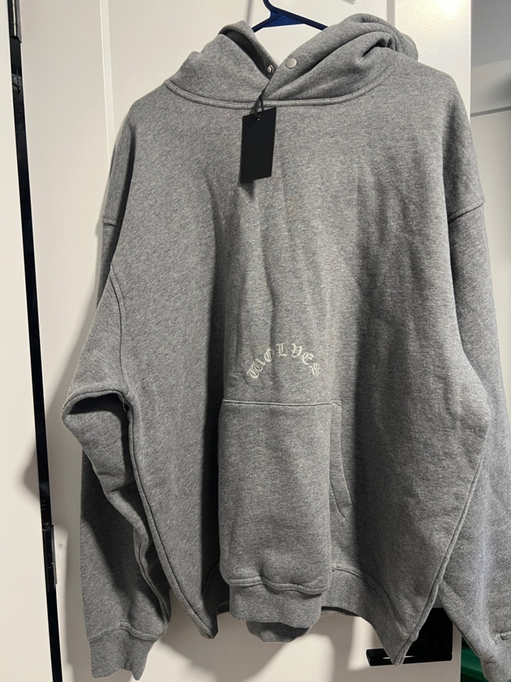 Darc Sports Wolves Hoodie in Grey 🆕 - Picture 4 of 6